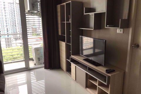 Condominio de 1 dormitorio en Ratchathewi, Bangkok, Tailandia № 76982 - foto 2