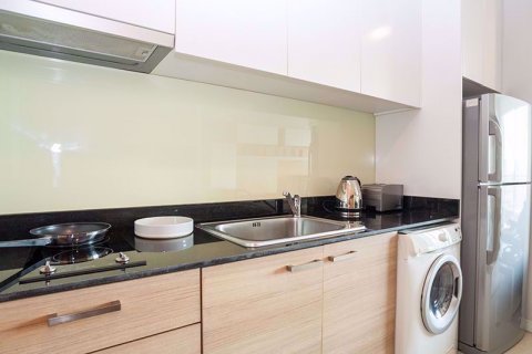 Condominio de 1 dormitorio en Ratchathewi, Bangkok, Tailandia № 76986 - foto 5