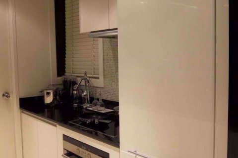 Condominio de 2 dormitorios en Ratchathewi, Bangkok, Tailandia № 76987 - foto 4