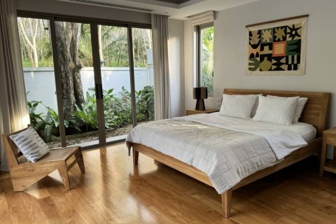 Chalet de 3 dormitorios en Phuket, Tailandia № 132558 - foto 9
