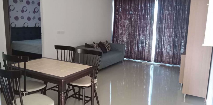 Condominio de 2 dormitorios en Bang Na, Bangkok, Tailandia № 76149