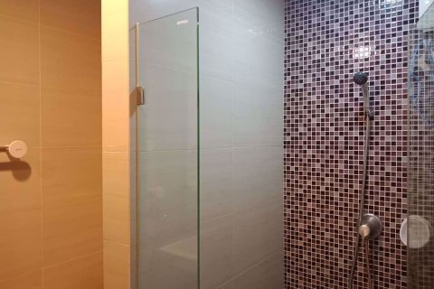 Condominio de 2 dormitorios en Bang Na, Bangkok, Tailandia № 76149 - foto 5
