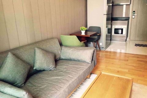 Condo in Khlong Toei, Bangkok, Thailand, 1 bedroom  № 76148 - photo 3