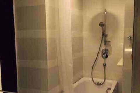 Condo in Khlong Toei, Bangkok, Thailand, 1 bedroom  № 76148 - photo 10