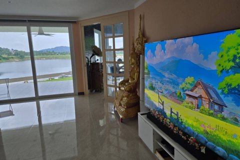 Chalet de 4 dormitorios en Kathu, Tailandia № 132806 - foto 3
