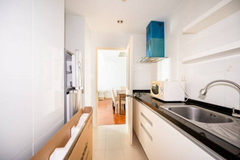 Condominio de 1 dormitorio en Khlong Toei, Bangkok, Tailandia № 132802 - foto 6