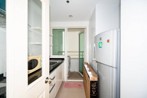 Condominio de 1 dormitorio en Khlong Toei, Bangkok, Tailandia № 132802 - foto 5