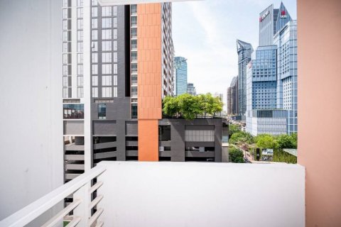 Condominio de 1 dormitorio en Khlong Toei, Bangkok, Tailandia № 132804 - foto 10