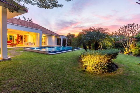 Casa de 3 dormitorios en Hua Hin, Tailandia № 125481 - foto 8