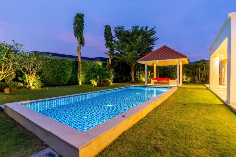 Casa de 3 dormitorios en Hua Hin, Tailandia № 125481 - foto 2