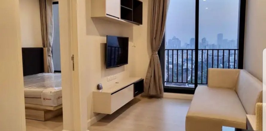 Condo in Huai Khwang, Bangkok, Thailand, 1 bedroom  № 80322
