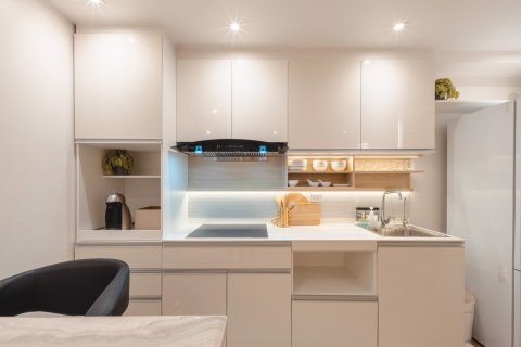 Condo in Yan Nawa, Bangkok, Thailand, 3 bedrooms  № 80324 - photo 14