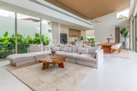 House in Phuket, Thailand 4 bedrooms № 132053 - photo 5