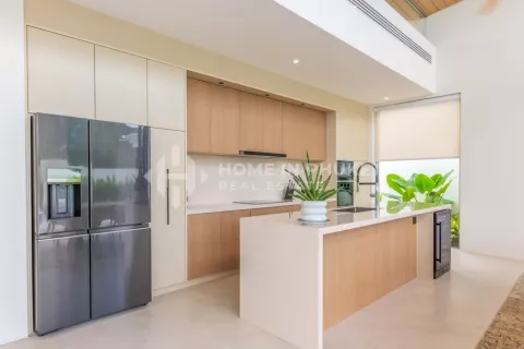 House in Phuket, Thailand 4 bedrooms № 132053 - photo 10