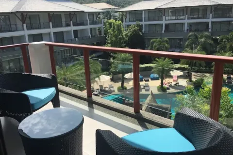 Condo on Naithon Beach, Thailand, 4 bedrooms  № 132057