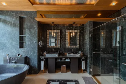 Casa de 5 dormitorios en Naithon Beach, Tailandia № 132056 - foto 30