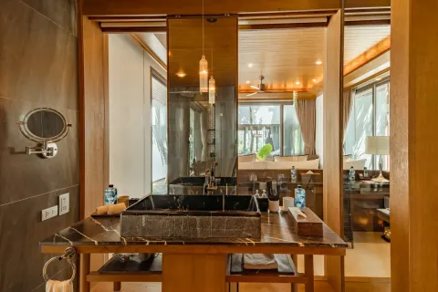 Casa de 5 dormitorios en Naithon Beach, Tailandia № 132056 - foto 13