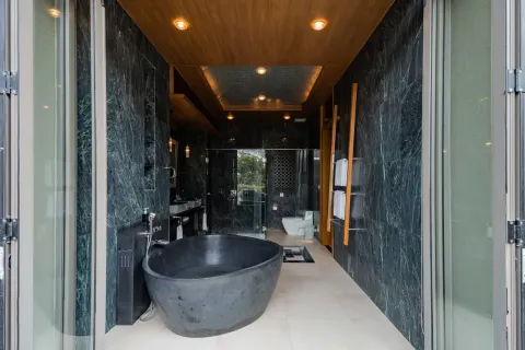 Casa de 5 dormitorios en Naithon Beach, Tailandia № 132056 - foto 26