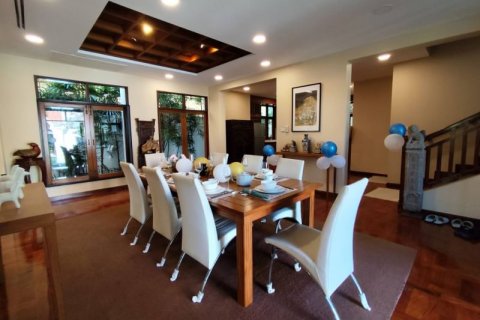 Casa de 3 dormitorios en Pattaya, Tailandia № 119074 - foto 8
