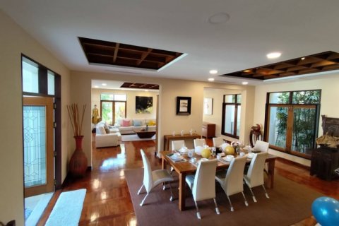 Casa de 3 dormitorios en Pattaya, Tailandia № 119074 - foto 9