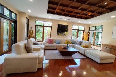 Casa de 3 dormitorios en Pattaya, Tailandia № 119074 - foto 6