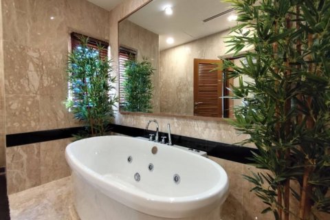 Casa de 2 dormitorios en Pattaya, Tailandia № 119073 - foto 6