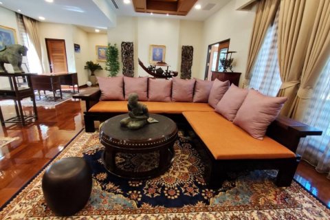 Casa de 2 dormitorios en Pattaya, Tailandia № 119073 - foto 8