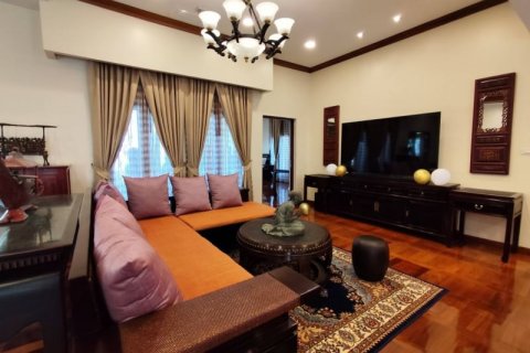 Casa de 2 dormitorios en Pattaya, Tailandia № 119073 - foto 10
