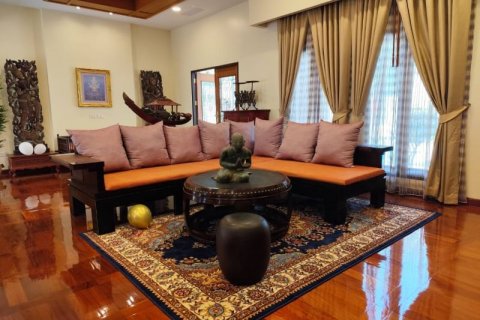 Casa de 2 dormitorios en Pattaya, Tailandia № 119073 - foto 9