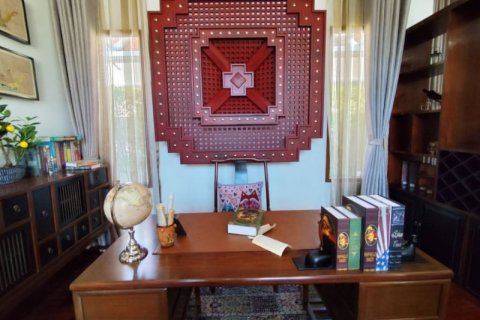 Casa de 3 dormitorios en Pattaya, Tailandia № 119072 - foto 11