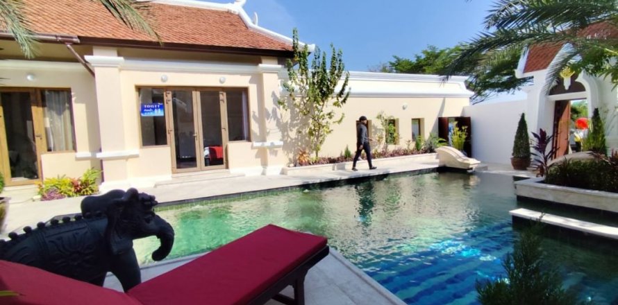Casa de 3 dormitorios en Pattaya, Tailandia № 119072