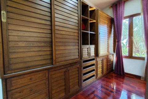 Casa de 3 dormitorios en Pattaya, Tailandia № 119072 - foto 10