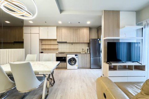 Condominio de 2 dormitorios en Suan Luang, Bangkok, Tailandia № 125828 - foto 3