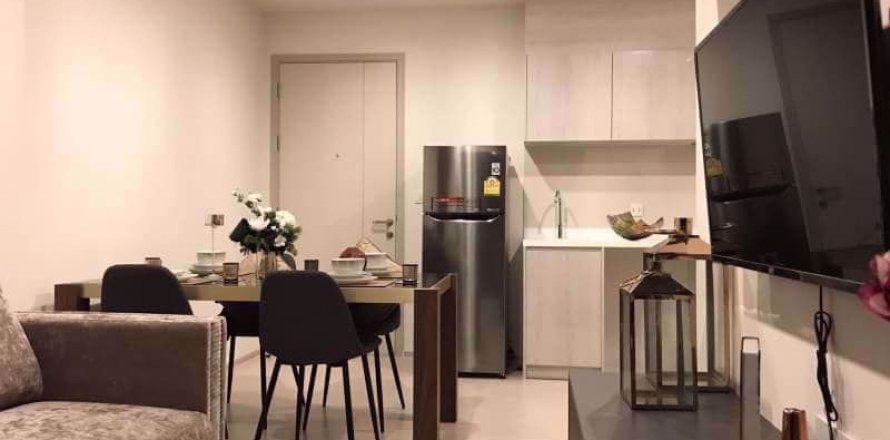 Condo in Bangkok, Thailand, 2 bedrooms in Life Sukhumvit 48  № 78144