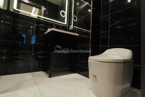 Condominio de 2 dormitorios en Bang Lamung, Tailandia № 126557 - foto 16