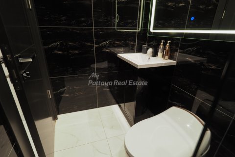 Condominio de 2 dormitorios en Bang Lamung, Tailandia № 126557 - foto 12
