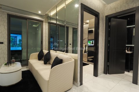 Condominio de 2 dormitorios en Bang Lamung, Tailandia № 126557 - foto 4