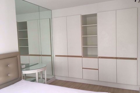 Condo à Khlong Toei, Bangkok, Thaïlande, 1 chambre  № 76516 - photo 8