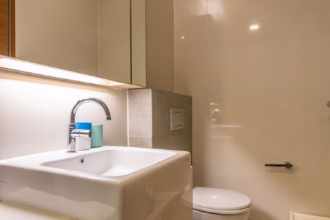 Condo à Khlong Toei, Bangkok, Thaïlande, 2 chambres  № 76518 - photo 13