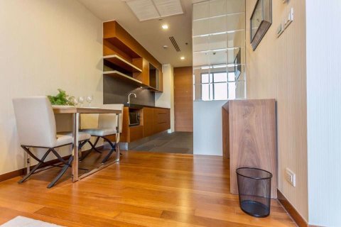 Condominio de 1 dormitorio en Khlong Toei, Bangkok, Tailandia № 76517 - foto 5