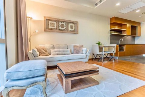 Condominio de 1 dormitorio en Khlong Toei, Bangkok, Tailandia № 76517 - foto 3