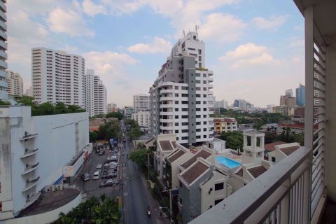 Condominio de 2 dormitorios en Watthana, Bangkok, Tailandia № 76514 - foto 8