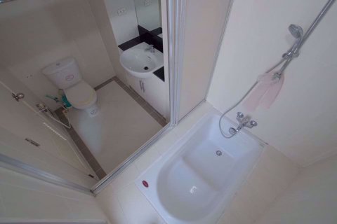 Condominio de 2 dormitorios en Watthana, Bangkok, Tailandia № 76514 - foto 7