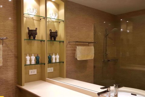 Condominio de 1 dormitorio en Watthana, Bangkok, Tailandia № 76595 - foto 17