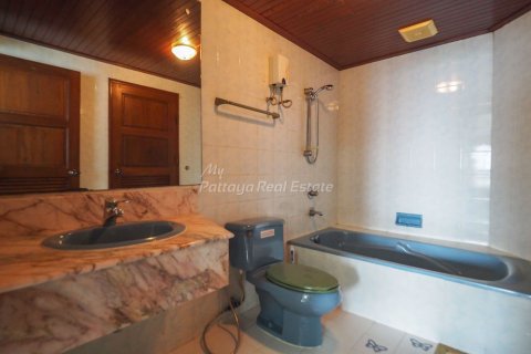Condominio de 1 dormitorio en Bang Lamung, Tailandia № 125739 - foto 12