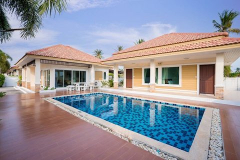 Villa à Hua Hin, Thaïlande 4 chambres № 132759