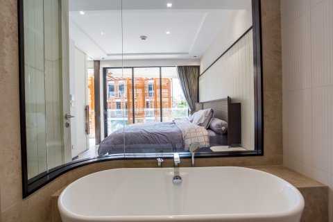 Condominio de 2 dormitorios en Hua Hin, Tailandia № 79221 - foto 8