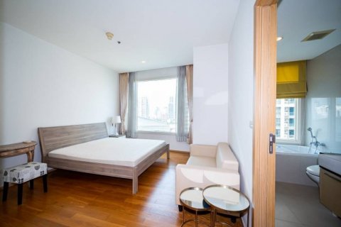 Condo in Bangkok, Thailand, 1 bedroom  № 126642 - photo 4