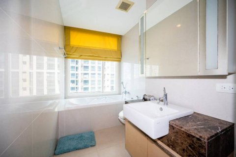 Condo in Bangkok, Thailand, 1 bedroom  № 126642 - photo 6