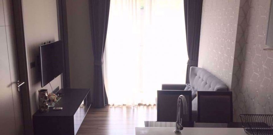 Condo in Bangkok, Thailand, 1 bedroom in Ceil By Sansiri  № 111056